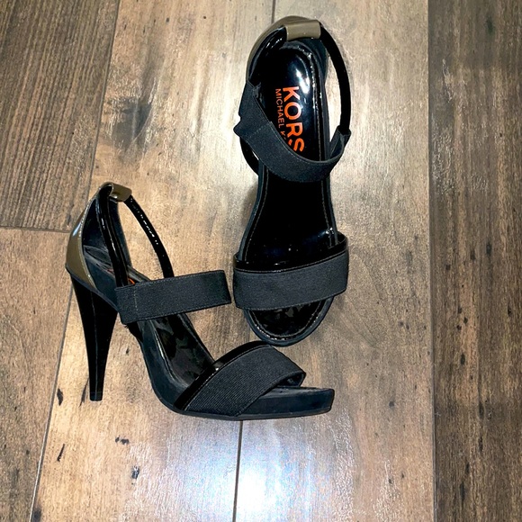 Michael Kors sandals - Picture 1 of 2